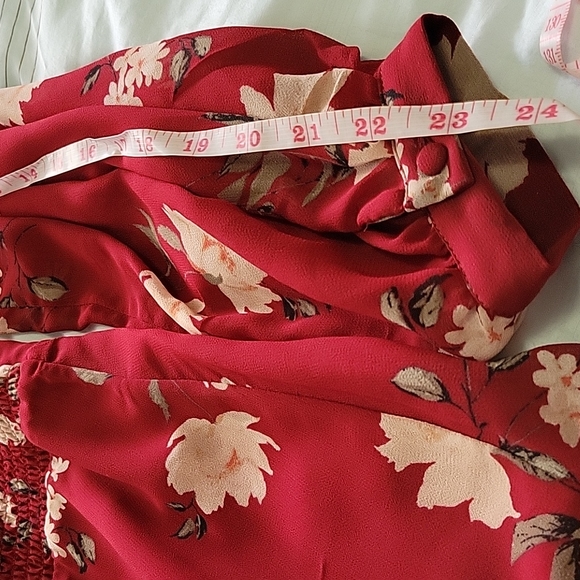 Mint condition flowery dress - Picture 11 of 11